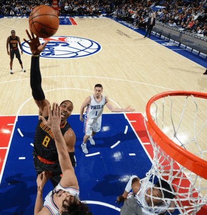 她曾在去年 她曾在去年