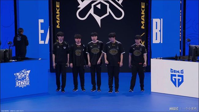 阿德利闪耀 阿德利闪耀