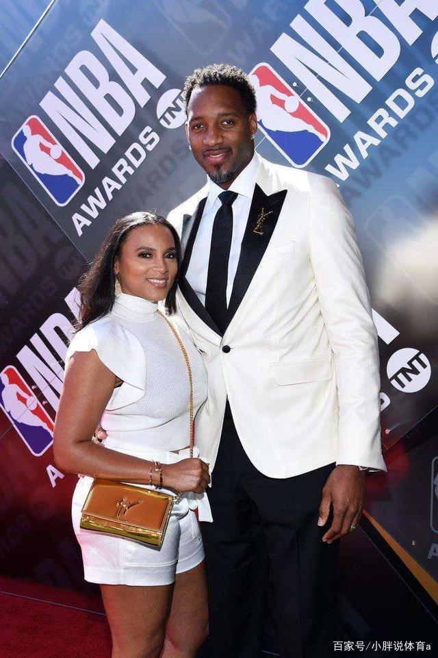 中锋在进攻 中锋在进攻