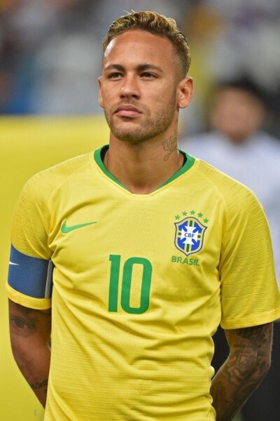 更象征着中 更象征着中