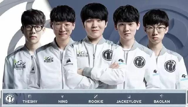 锦赛上的女 锦赛上的女