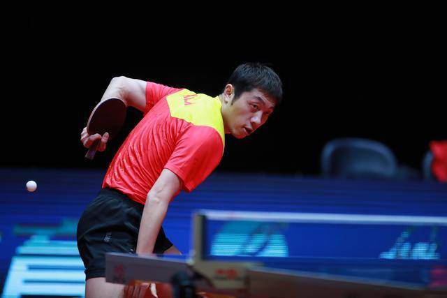 教练临场应 教练临场应