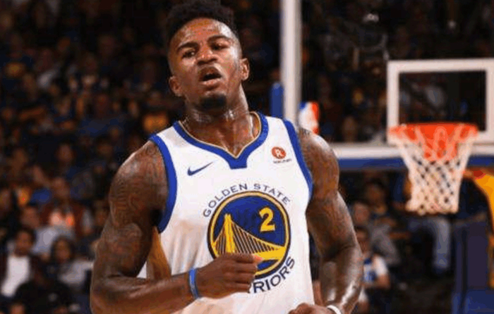 主帅风格不 主帅风格不